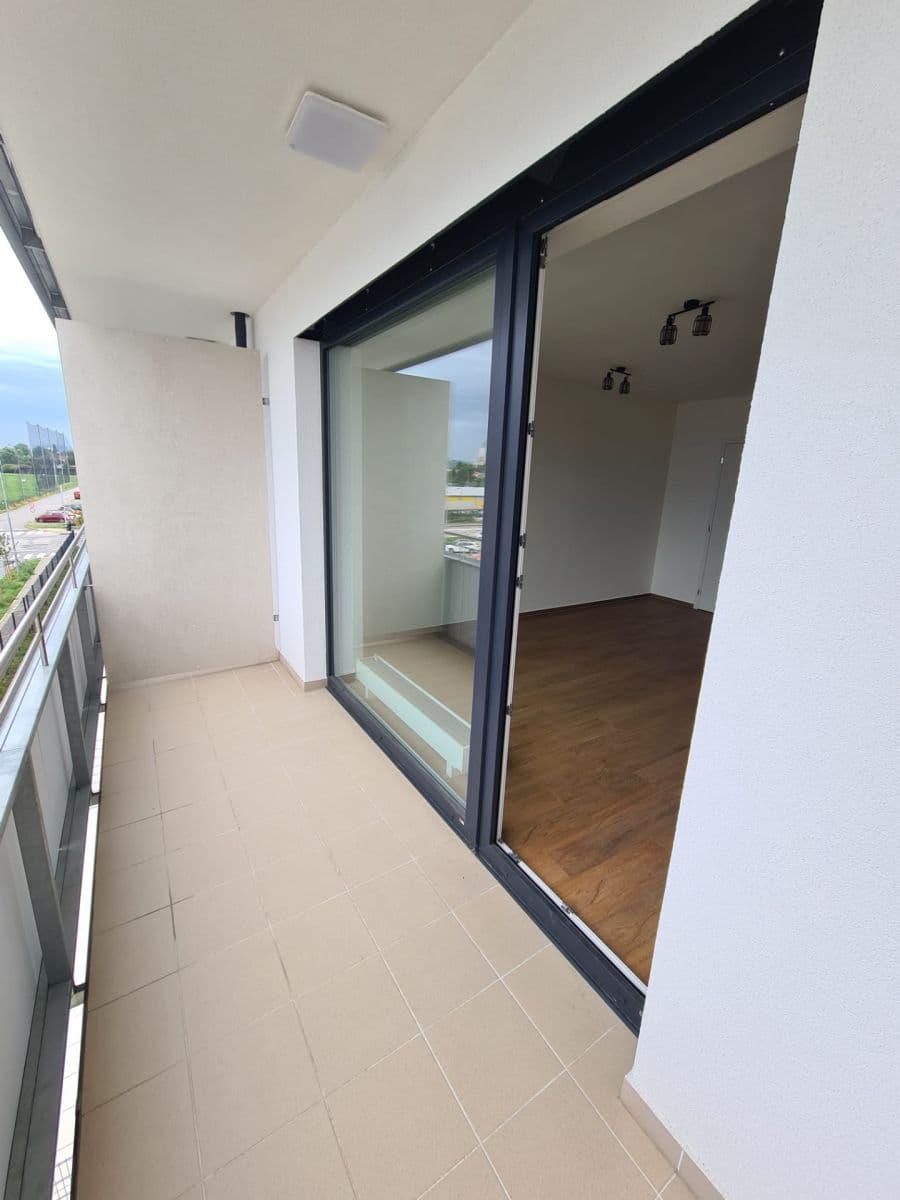 Prenájom bytu 1-izbový 39 m², Brno, Jihomoravský kraj Prenájom bytu 1-izbový 39 m², Brno, Jihomoravský kraj