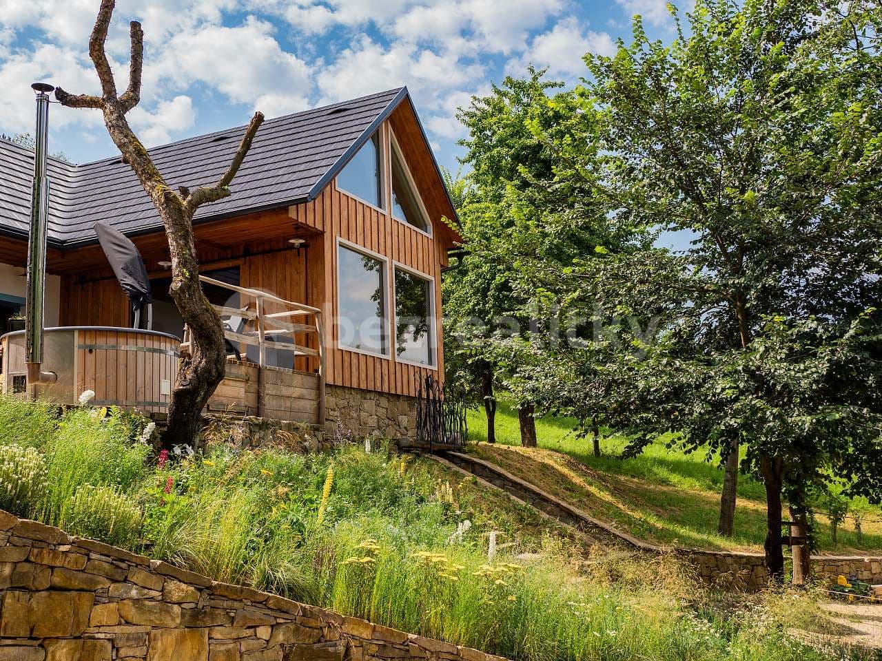 Prenájom rekreačného objektu, Lopeník, Zlínský kraj Prenájom rekreačného objektu, Lopeník, Zlínský kraj