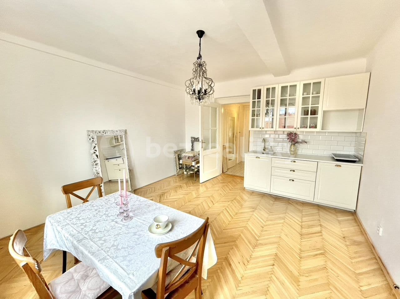 Prenájom bytu Garsoniéra 28 m², Baranova, Praha, Praha Prenájom bytu Garsoniéra 28 m², Baranova, Praha, Praha