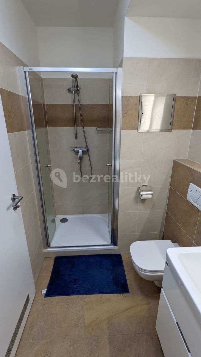 Prenájom bytu 1-izbový 42 m², Škrábkových, Praha, Praha Prenájom bytu 1-izbový 42 m², Škrábkových, Praha, Praha