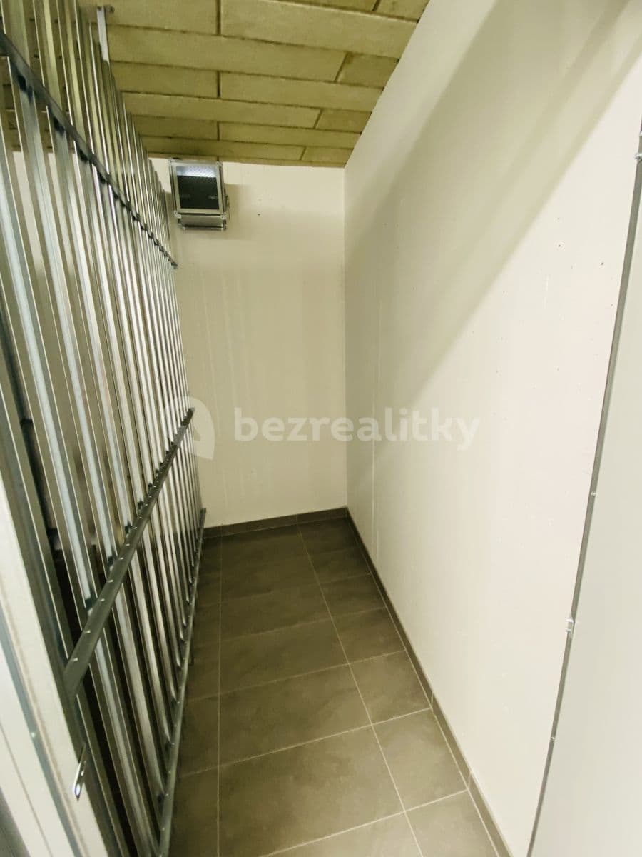 Prenájom bytu 1-izbový 24 m², Františka Kadlece, Praha, Praha Prenájom bytu 1-izbový 24 m², Františka Kadlece, Praha, Praha