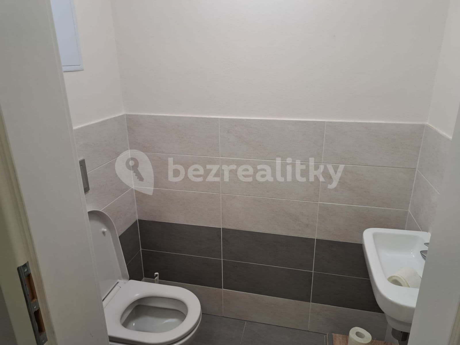 Prenájom bytu 2-izbový 58 m², Tupolevova, Praha, Praha Prenájom bytu 2-izbový 58 m², Tupolevova, Praha, Praha