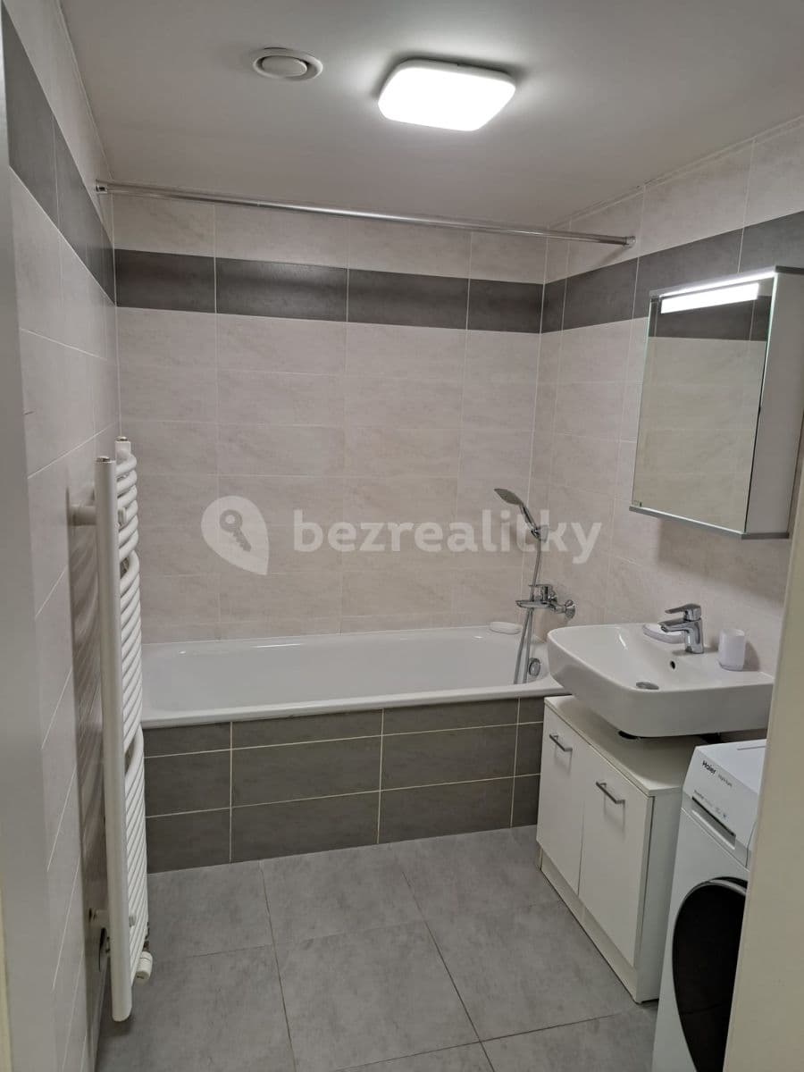 Prenájom bytu 2-izbový 58 m², Tupolevova, Praha, Praha Prenájom bytu 2-izbový 58 m², Tupolevova, Praha, Praha