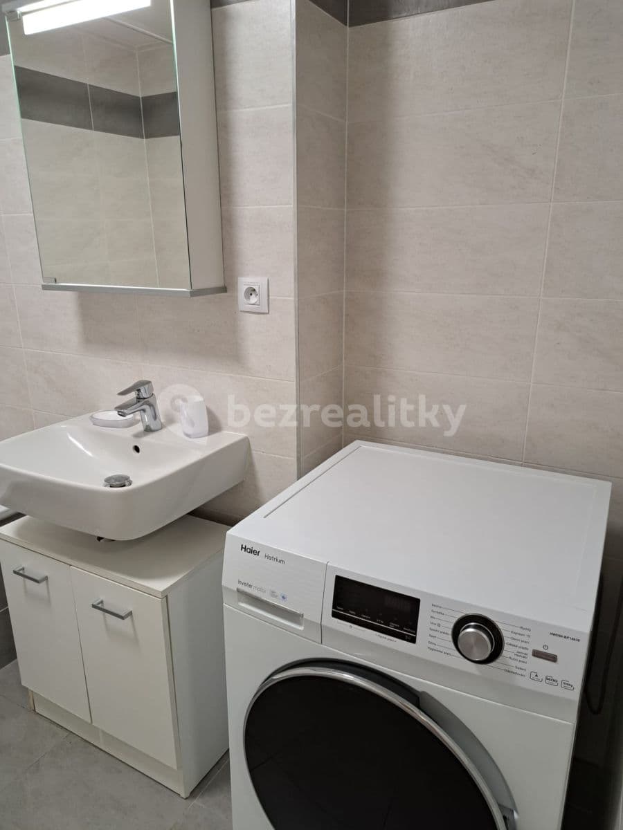 Prenájom bytu 2-izbový 58 m², Tupolevova, Praha, Praha Prenájom bytu 2-izbový 58 m², Tupolevova, Praha, Praha