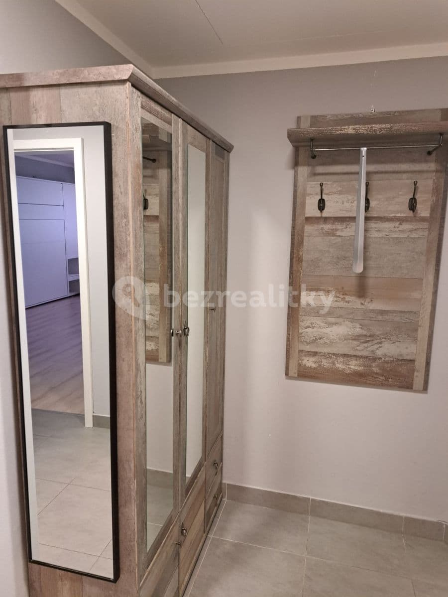 Prenájom bytu 2-izbový 58 m², Tupolevova, Praha, Praha Prenájom bytu 2-izbový 58 m², Tupolevova, Praha, Praha