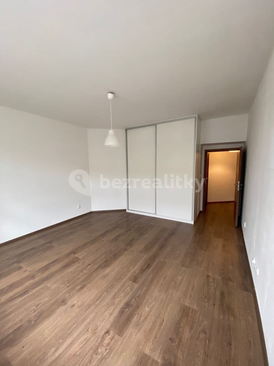 Prenájom bytu 2-izbový 45 m², Žitomírská, Praha, Praha Prenájom bytu 2-izbový 45 m², Žitomírská, Praha, Praha