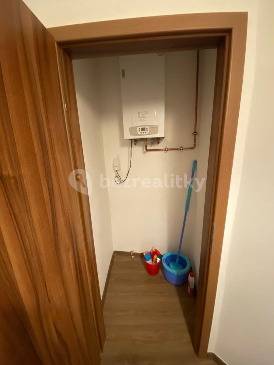 Prenájom bytu 2-izbový 45 m², Žitomírská, Praha, Praha Prenájom bytu 2-izbový 45 m², Žitomírská, Praha, Praha