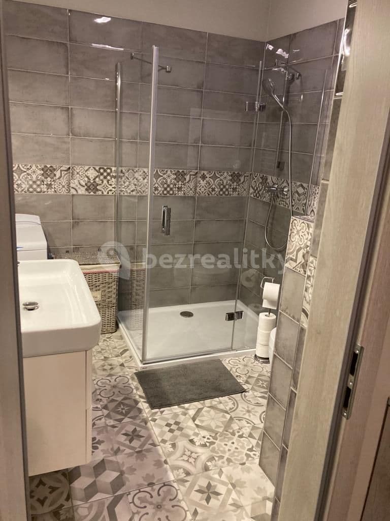Prenájom bytu 2-izbový 54 m², Muškátová, Pezinok, Bratislavský kraj Prenájom bytu 2-izbový 54 m², Muškátová, Pezinok, Bratislavský kraj