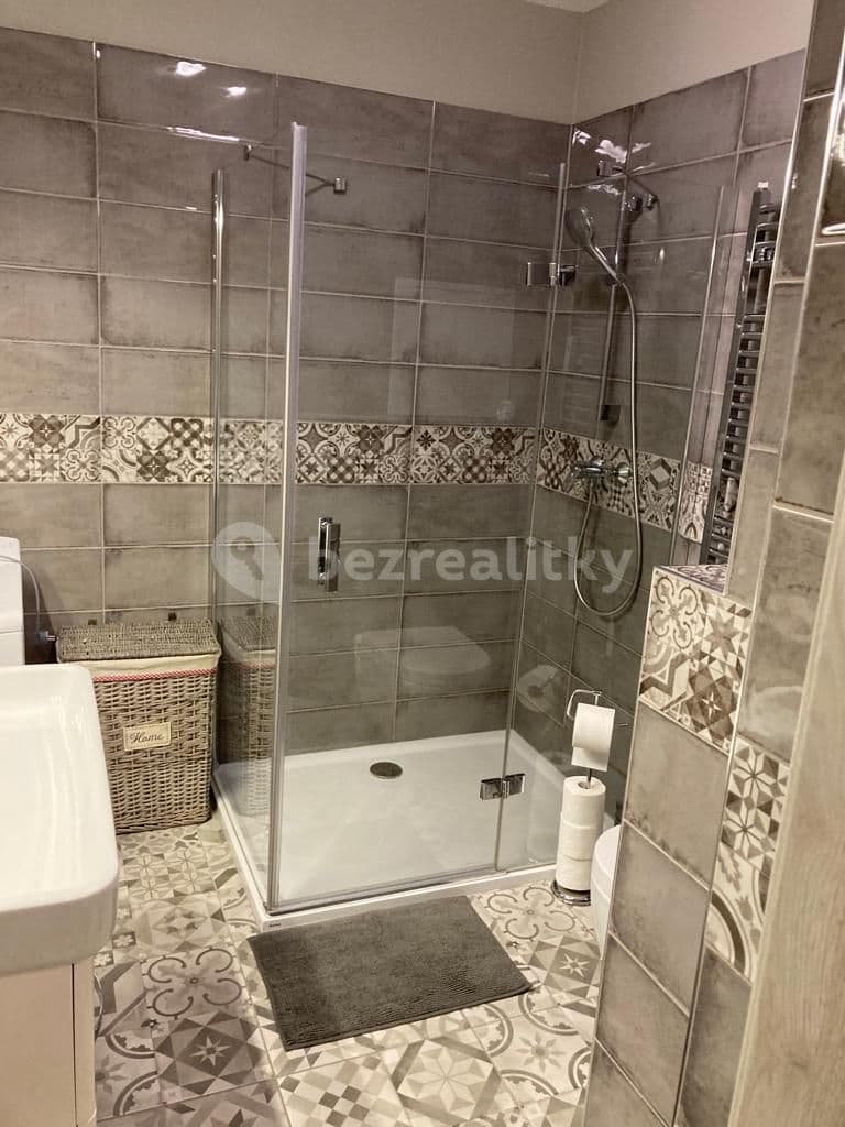 Prenájom bytu 2-izbový 54 m², Muškátová, Pezinok, Bratislavský kraj Prenájom bytu 2-izbový 54 m², Muškátová, Pezinok, Bratislavský kraj