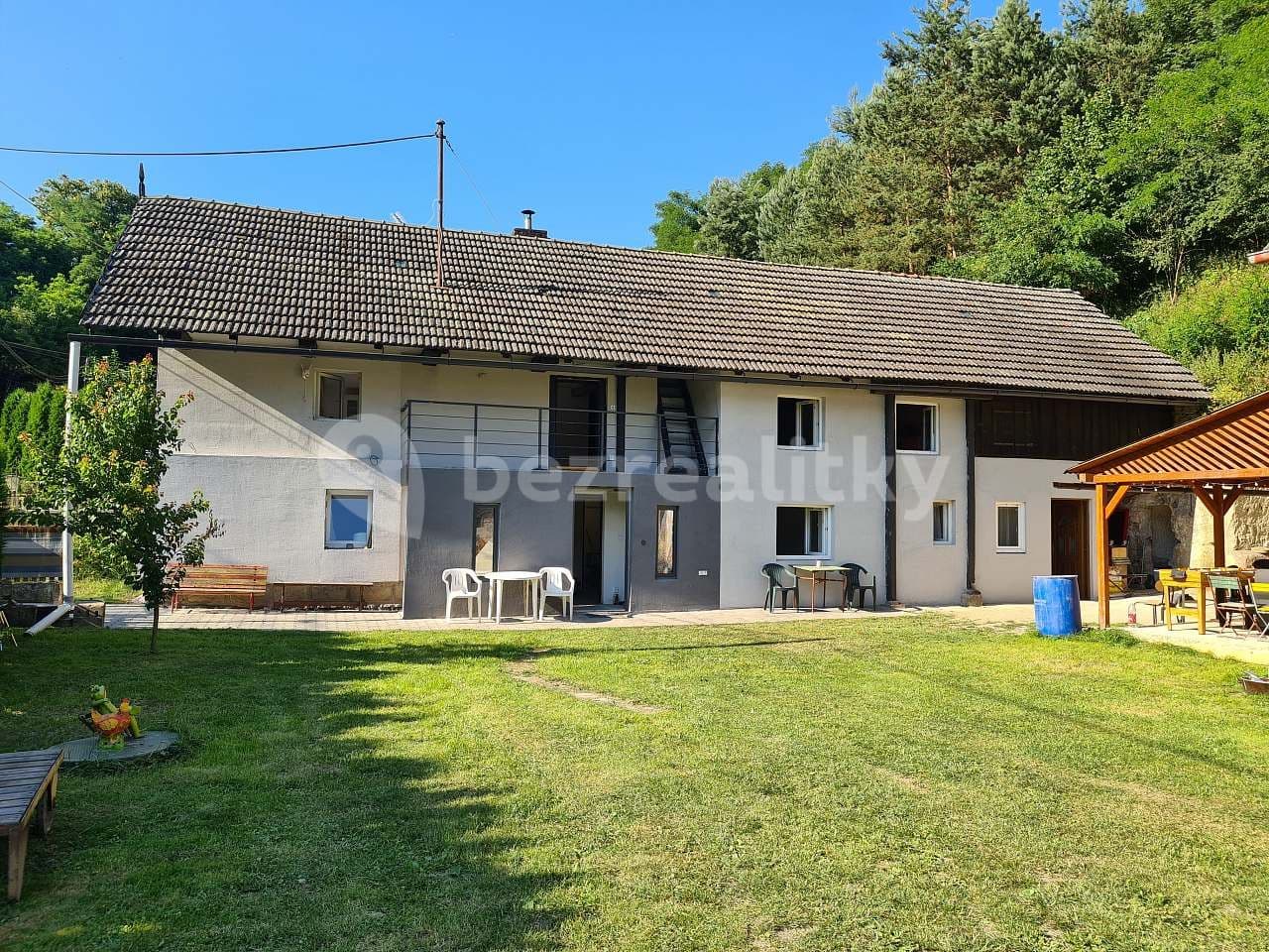 Prenájom rekreačného objektu, Vrátno, Středočeský kraj Prenájom rekreačného objektu, Vrátno, Středočeský kraj