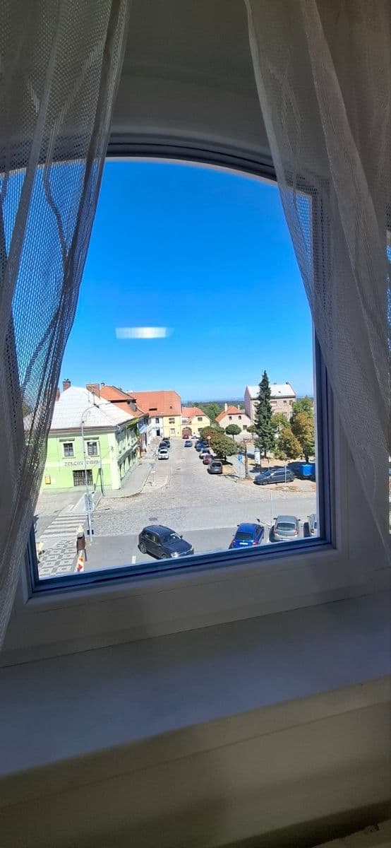 Prenájom bytu 3-izbový 110 m², náměstí Smiřických, Kostelec nad Černými lesy, Středočeský kraj Prenájom bytu 3-izbový 110 m², náměstí Smiřických, Kostelec nad Černými lesy, Středočeský kraj