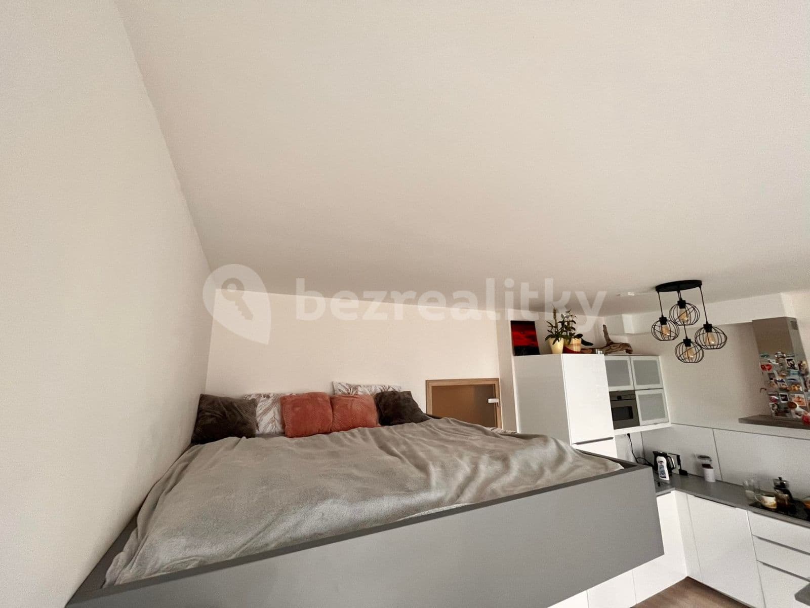 Prenájom bytu 1-izbový 36 m², Emy Destinové, Jinočany, Středočeský kraj Prenájom bytu 1-izbový 36 m², Emy Destinové, Jinočany, Středočeský kraj