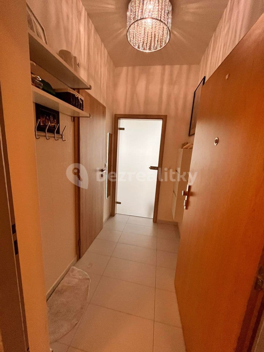 Prenájom bytu 1-izbový 36 m², Emy Destinové, Jinočany, Středočeský kraj Prenájom bytu 1-izbový 36 m², Emy Destinové, Jinočany, Středočeský kraj