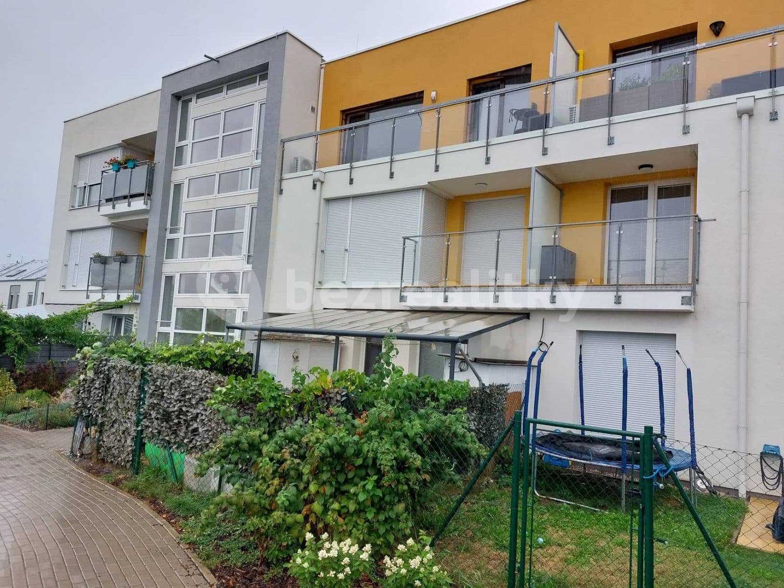 Prenájom bytu 1-izbový 36 m², Emy Destinové, Jinočany, Středočeský kraj Prenájom bytu 1-izbový 36 m², Emy Destinové, Jinočany, Středočeský kraj