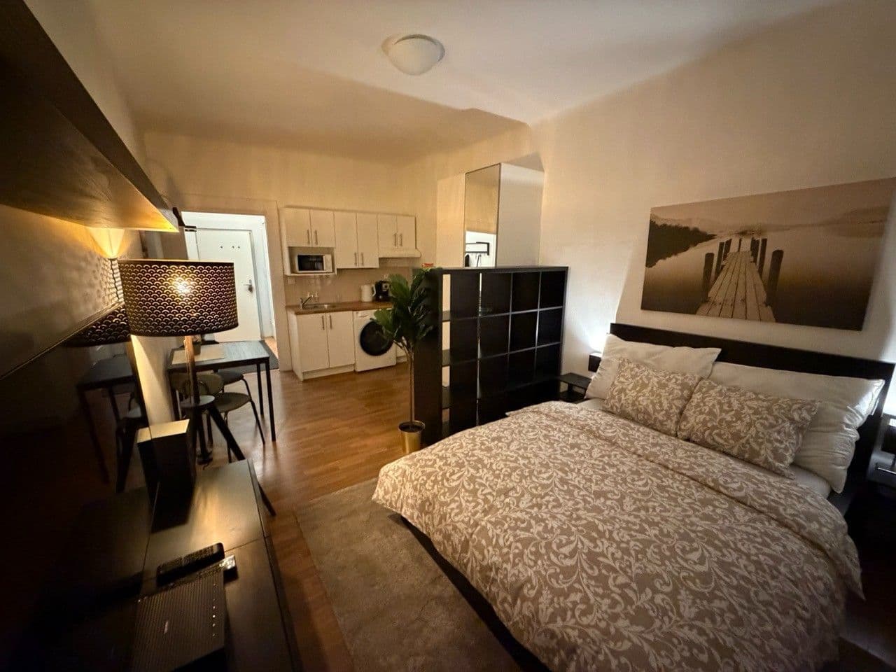 Prenájom bytu 1-izbový 23 m², Koněvova, Praha, Praha Prenájom bytu 1-izbový 23 m², Koněvova, Praha, Praha
