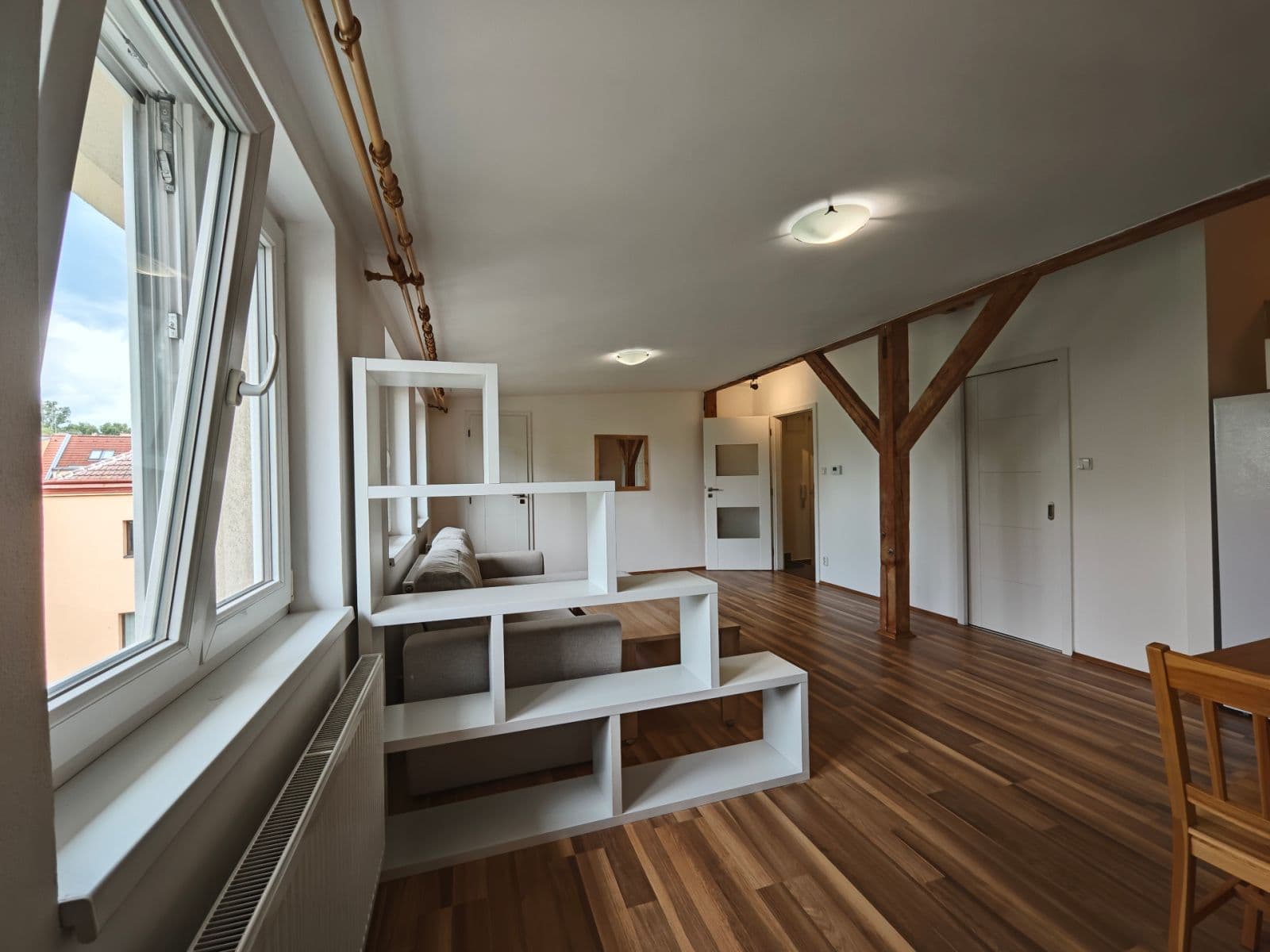Prenájom bytu 1-izbový 48 m², Spojovací, Praha, Praha Prenájom bytu 1-izbový 48 m², Spojovací, Praha, Praha