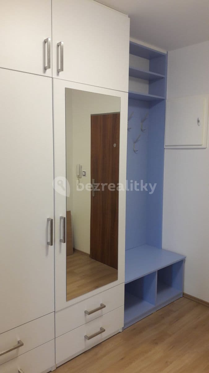 Prenájom bytu 1-izbový 45 m², Dobnerova, Olomouc, Olomoucký kraj Prenájom bytu 1-izbový 45 m², Dobnerova, Olomouc, Olomoucký kraj