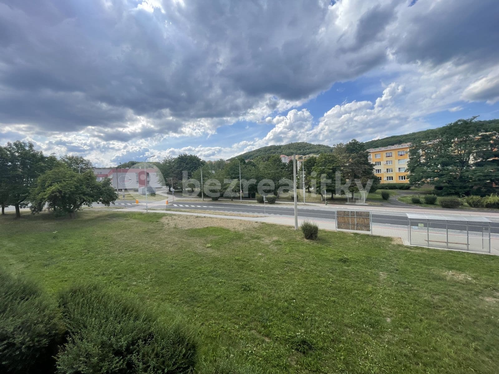 Prenájom bytu 1-izbový 35 m², Studentská, Jirkov, Ústecký kraj Prenájom bytu 1-izbový 35 m², Studentská, Jirkov, Ústecký kraj