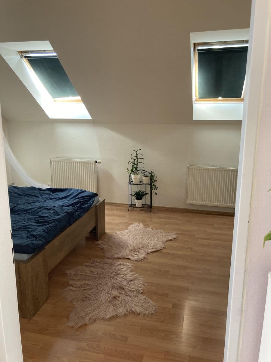 Prenájom bytu 2-izbový 73 m², Unhošťská, Kladno, Středočeský kraj Prenájom bytu 2-izbový 73 m², Unhošťská, Kladno, Středočeský kraj