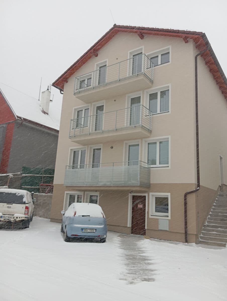 Prenájom bytu 2-izbový 70 m², Hejtmanská, Praha, Praha Prenájom bytu 2-izbový 70 m², Hejtmanská, Praha, Praha