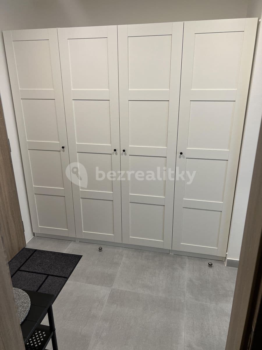 Prenájom bytu 2-izbový 57 m², U Radosti, Praha, Praha Prenájom bytu 2-izbový 57 m², U Radosti, Praha, Praha