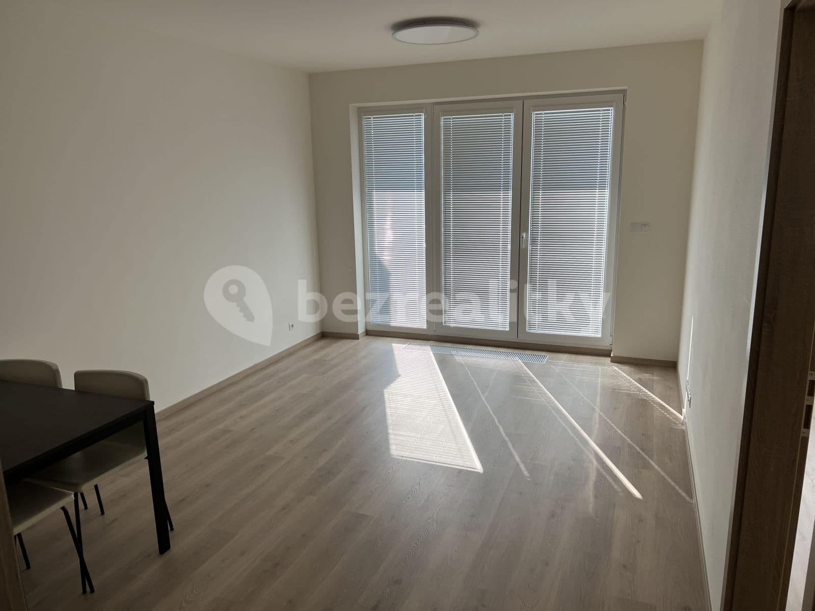 Prenájom bytu 2-izbový 57 m², U Radosti, Praha, Praha Prenájom bytu 2-izbový 57 m², U Radosti, Praha, Praha