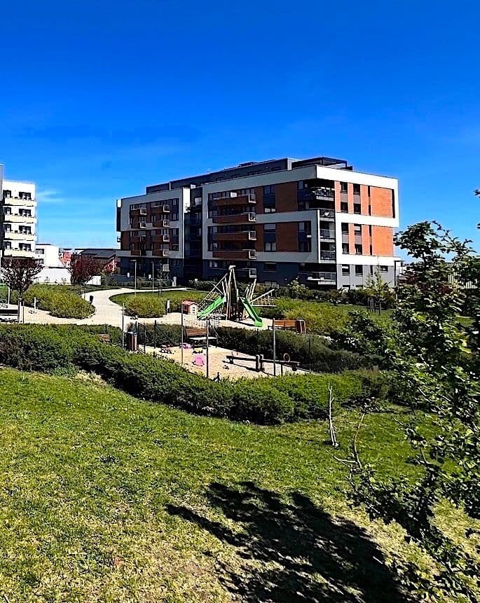 Prenájom bytu 2-izbový 57 m², U Radosti, Praha, Praha Prenájom bytu 2-izbový 57 m², U Radosti, Praha, Praha