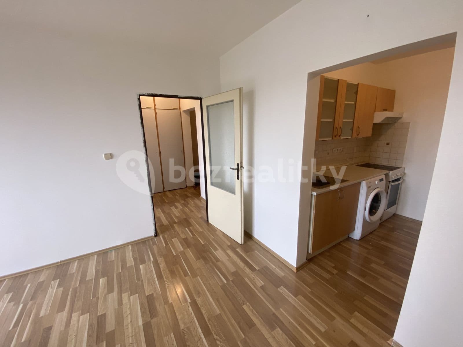 Prenájom bytu 2-izbový 43 m², Ohradní, Praha, Praha Prenájom bytu 2-izbový 43 m², Ohradní, Praha, Praha