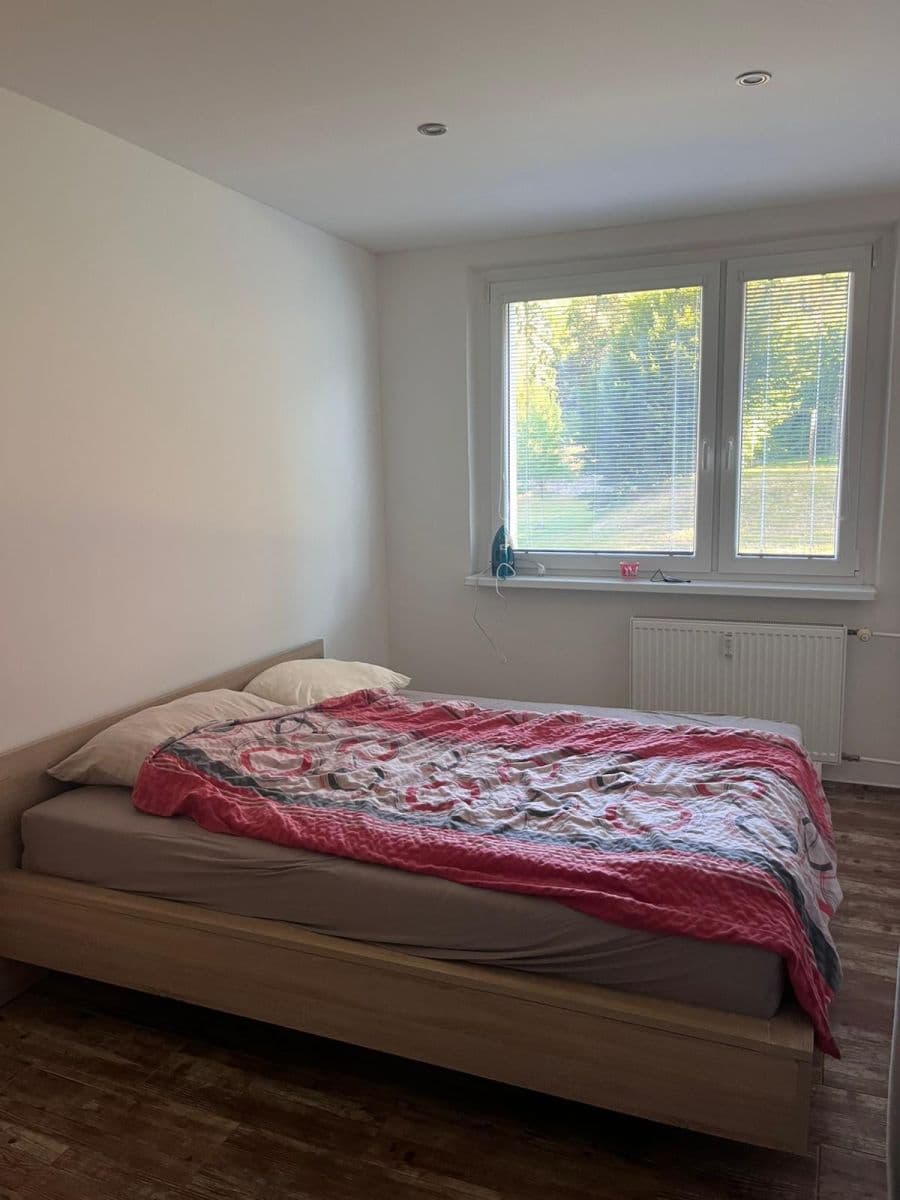 Prenájom bytu 2-izbový 56 m², Mikovcova, Česká Lípa, Liberecký kraj Prenájom bytu 2-izbový 56 m², Mikovcova, Česká Lípa, Liberecký kraj