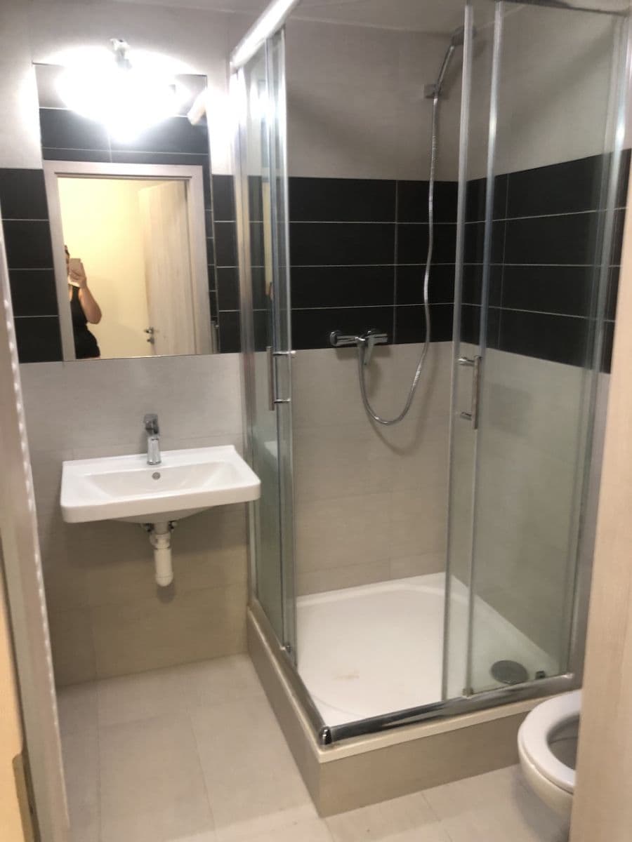 Prenájom bytu 1-izbový 24 m², Na Vyhlídce, Rosice, Jihomoravský kraj Prenájom bytu 1-izbový 24 m², Na Vyhlídce, Rosice, Jihomoravský kraj