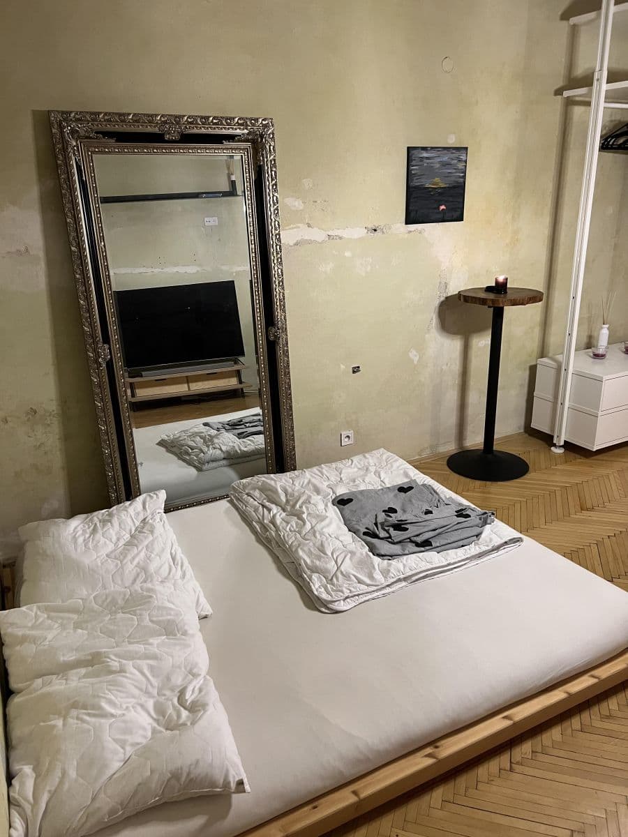 Prenájom bytu 1-izbový 30 m², Peckova, Praha, Praha Prenájom bytu 1-izbový 30 m², Peckova, Praha, Praha