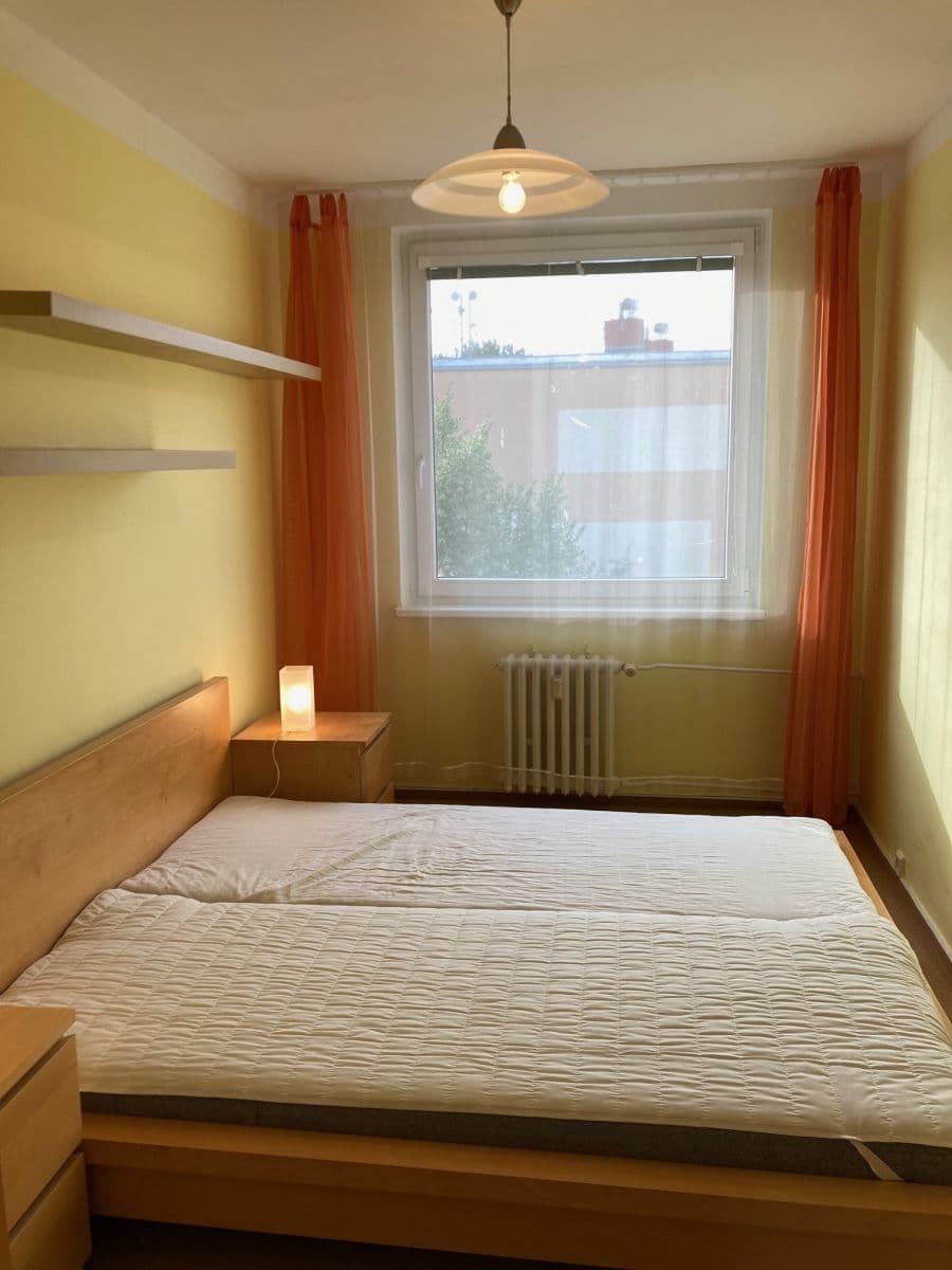 Prenájom bytu 2-izbový 44 m², Nad Starou pískovnou, Praha, Praha Prenájom bytu 2-izbový 44 m², Nad Starou pískovnou, Praha, Praha