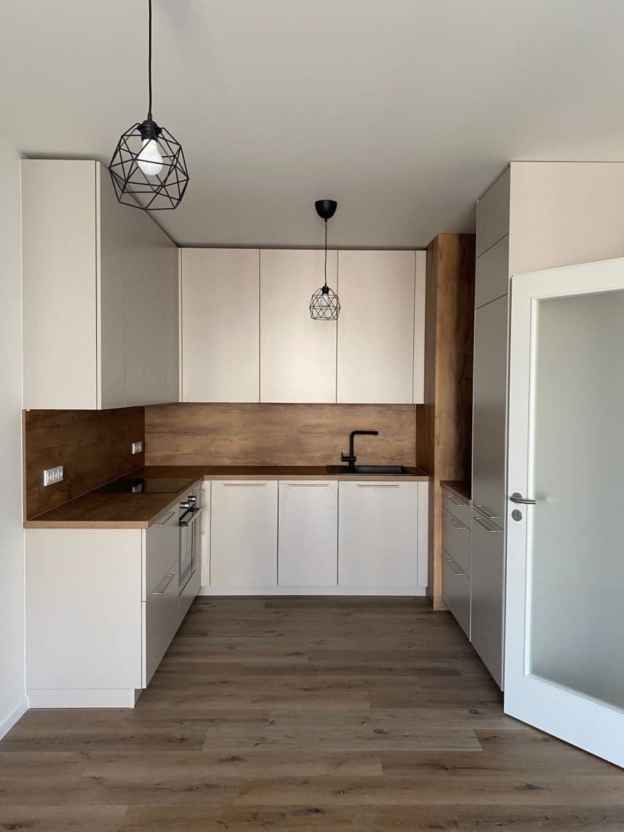 Prenájom bytu 2-izbový 54 m², U Plynárny, Praha, Praha Prenájom bytu 2-izbový 54 m², U Plynárny, Praha, Praha