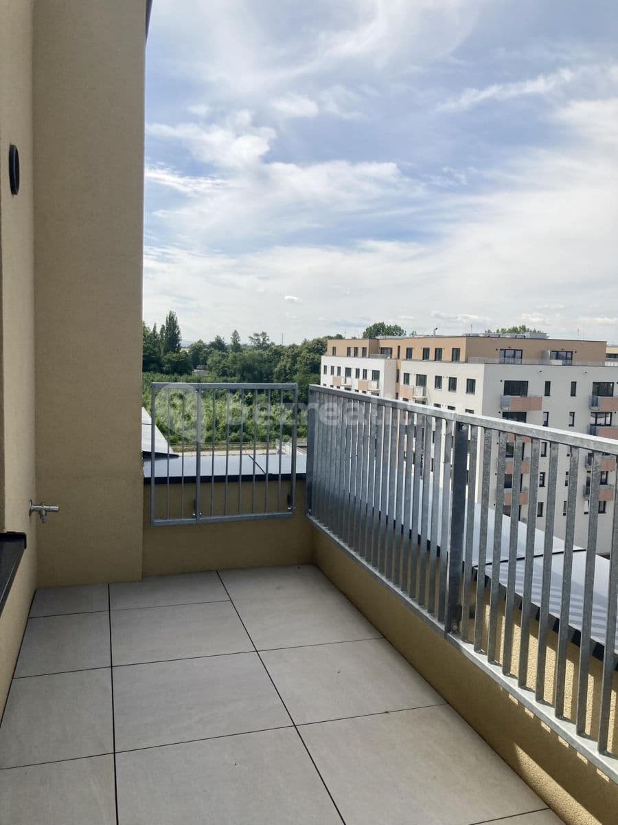 Prenájom bytu 1-izbový 34 m², Sedlářova, Praha, Praha Prenájom bytu 1-izbový 34 m², Sedlářova, Praha, Praha
