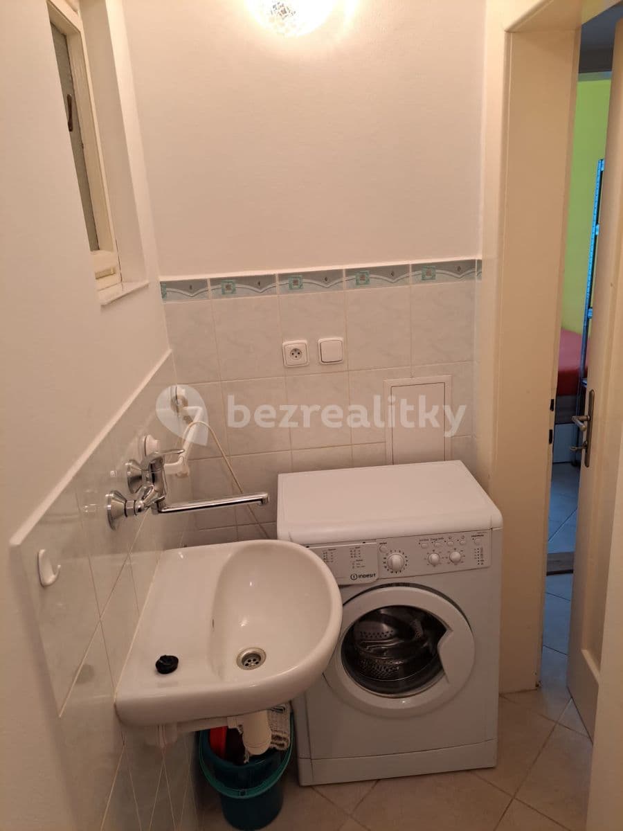 Prenájom bytu Garsoniéra 21 m², Hoblíkova, Brno, Jihomoravský kraj Prenájom bytu Garsoniéra 21 m², Hoblíkova, Brno, Jihomoravský kraj