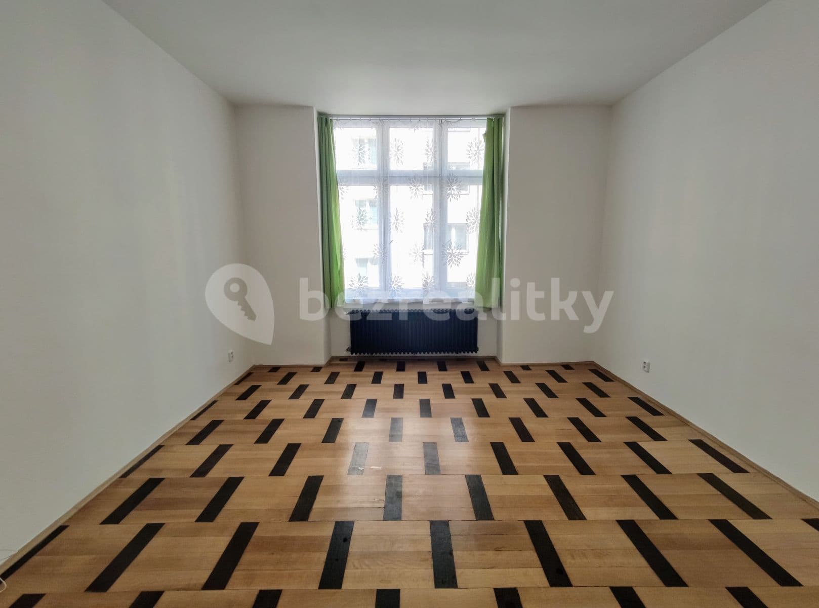 Prenájom bytu 1-izbový 48 m², Koperníkova, Plzeň, Plzeňský kraj Prenájom bytu 1-izbový 48 m², Koperníkova, Plzeň, Plzeňský kraj