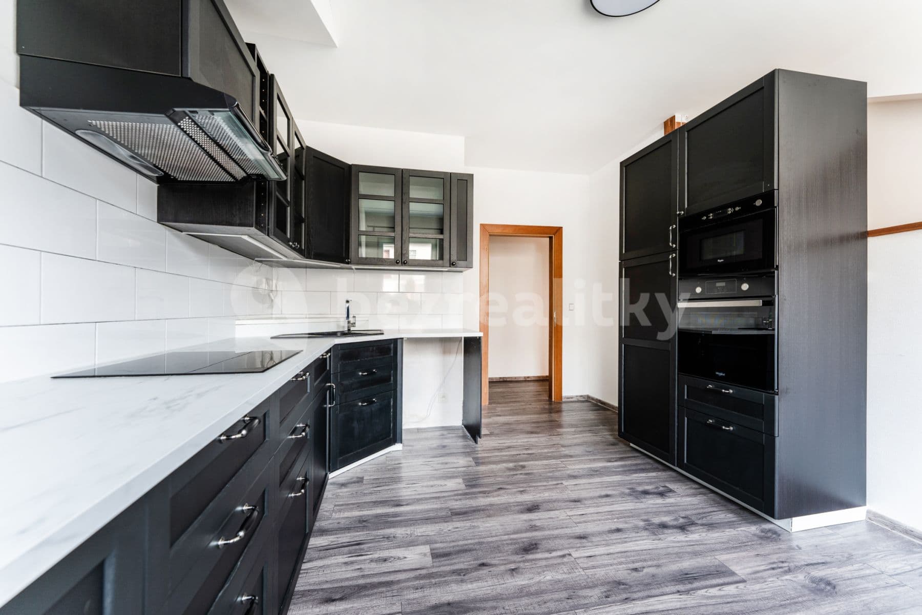 Prenájom bytu 4-izbový 113 m², Miličín, Středočeský kraj Prenájom bytu 4-izbový 113 m², Miličín, Středočeský kraj