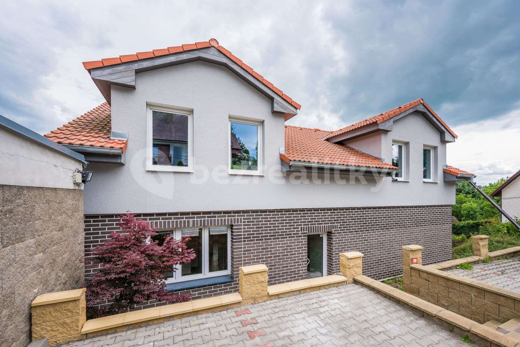 Prenájom bytu 4-izbový 113 m², Miličín, Středočeský kraj Prenájom bytu 4-izbový 113 m², Miličín, Středočeský kraj