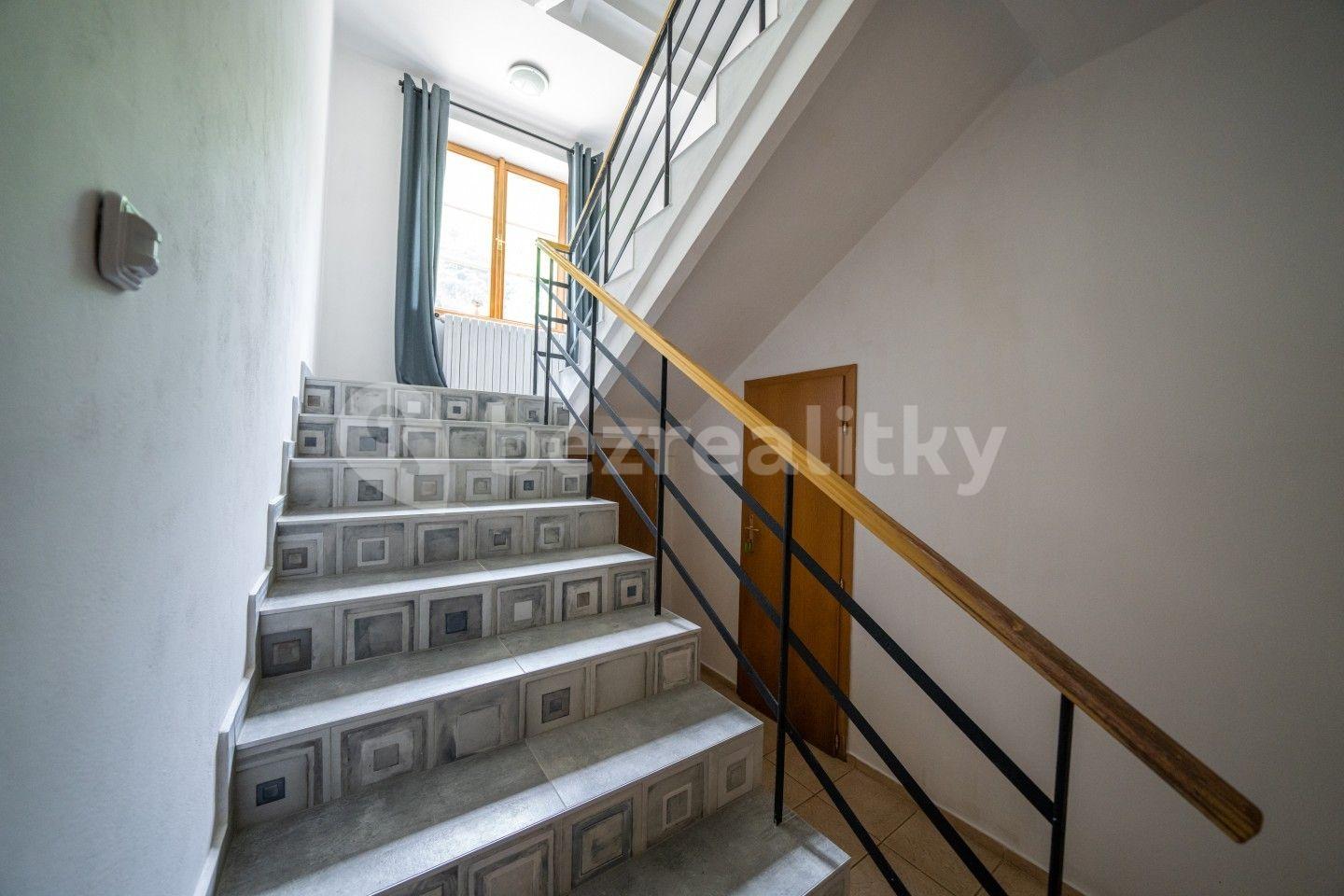 Predaj nebytového priestoru 16.000 m², Mukařov, Středočeský kraj