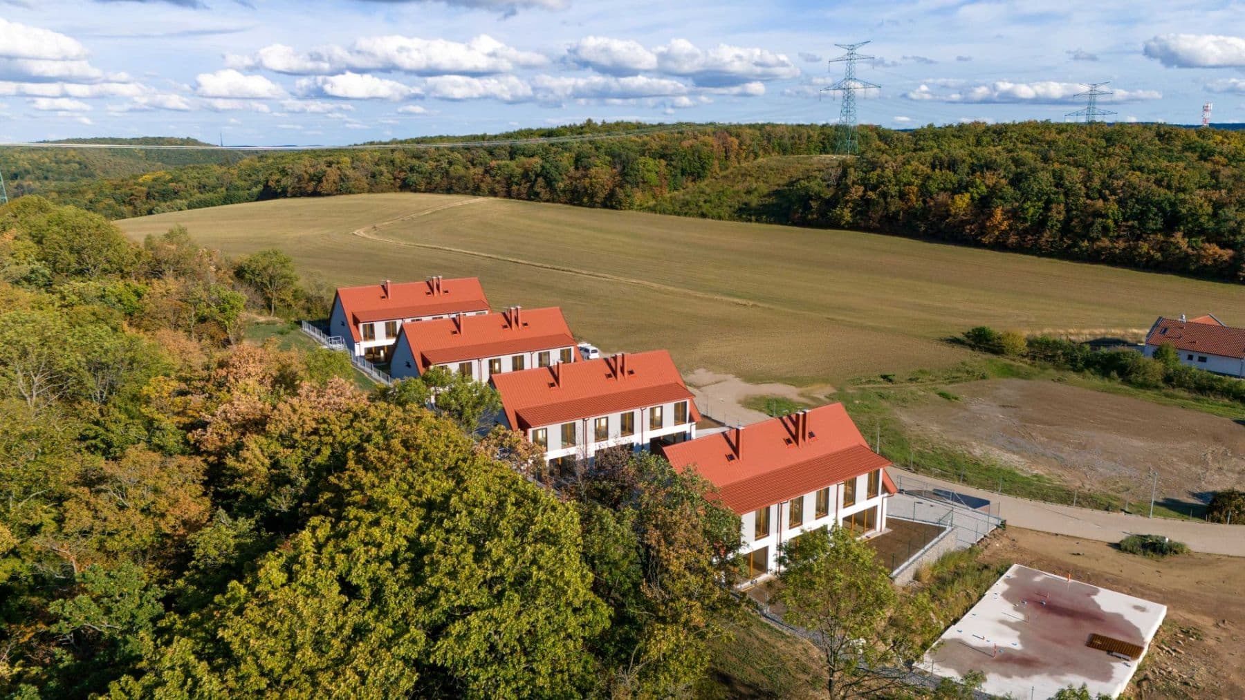Predaj domu 106 m², pozemek 147 m², Mořina, Středočeský kraj Predaj domu 106 m², pozemek 147 m², Mořina, Středočeský kraj