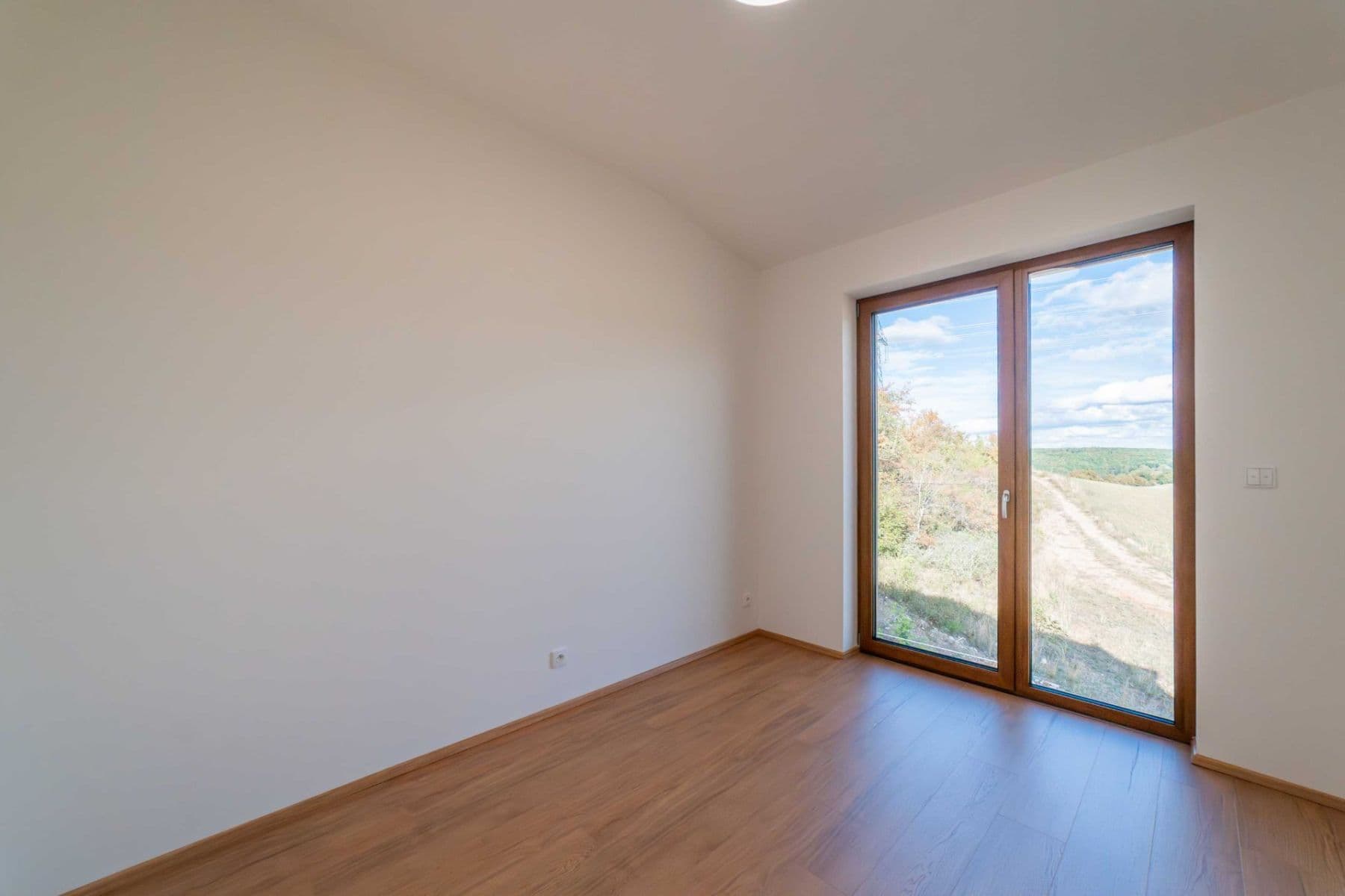 Predaj domu 106 m², pozemek 147 m², Mořina, Středočeský kraj Predaj domu 106 m², pozemek 147 m², Mořina, Středočeský kraj