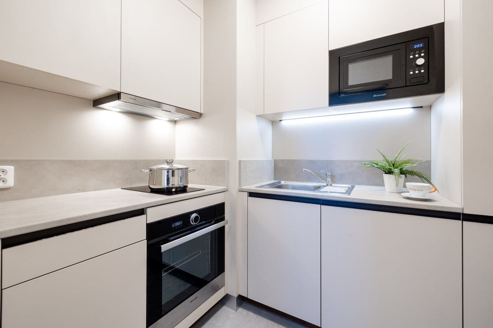 Prenájom bytu 2-izbový 46 m², Magisterská, Plzeň, Plzeňský kraj Prenájom bytu 2-izbový 46 m², Magisterská, Plzeň, Plzeňský kraj