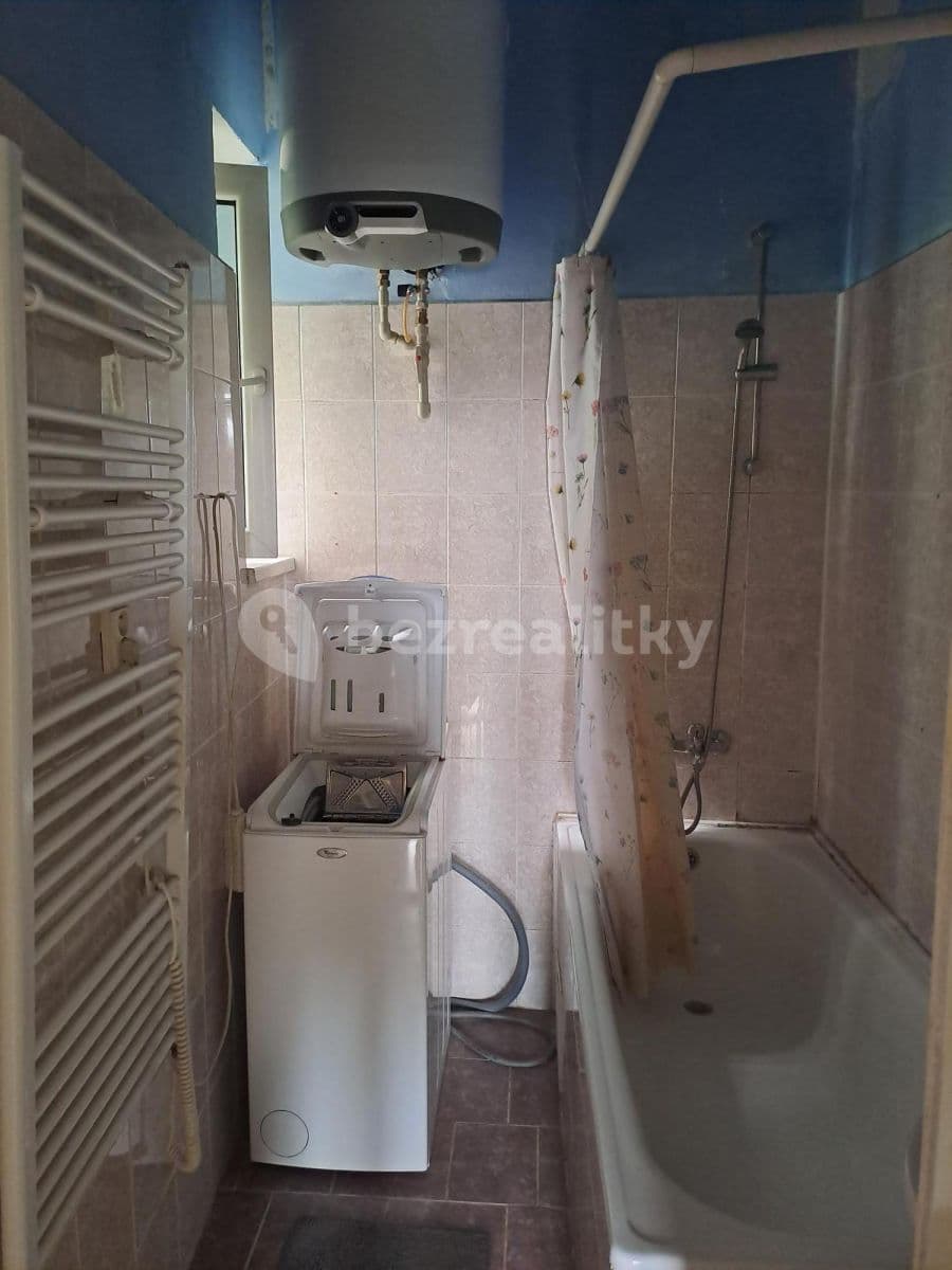 Prenájom bytu 3-izbový 58 m², Zenklova, Praha, Praha Prenájom bytu 3-izbový 58 m², Zenklova, Praha, Praha