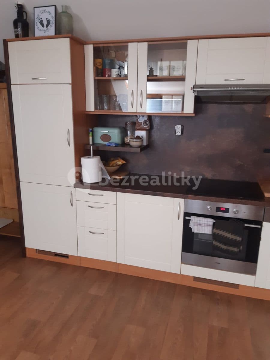 Prenájom bytu 1-izbový 70 m², Rožnovská, Praha, Praha Prenájom bytu 1-izbový 70 m², Rožnovská, Praha, Praha