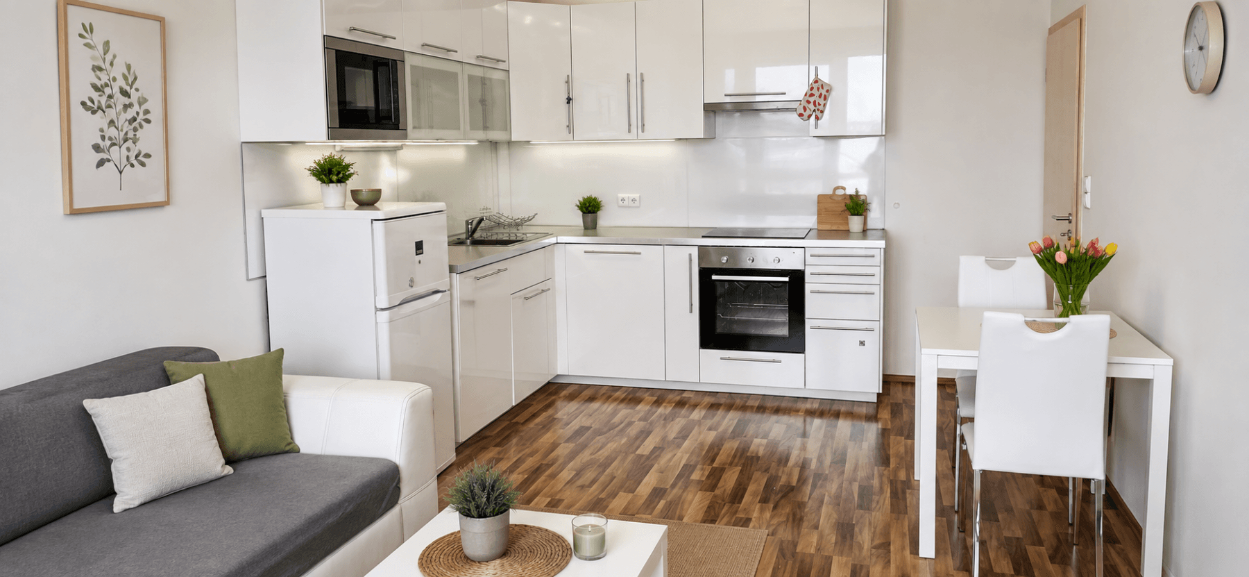 Prenájom bytu 2-izbový 60 m², náměstí Junkových, Praha, Praha Prenájom bytu 2-izbový 60 m², náměstí Junkových, Praha, Praha