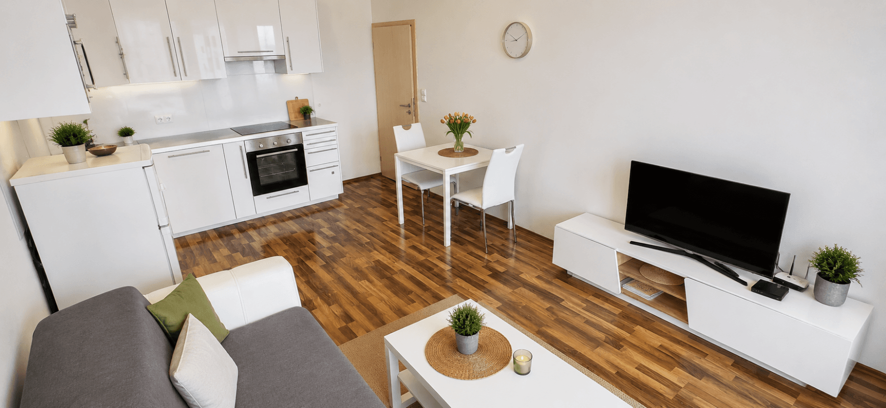 Prenájom bytu 2-izbový 60 m², náměstí Junkových, Praha, Praha Prenájom bytu 2-izbový 60 m², náměstí Junkových, Praha, Praha