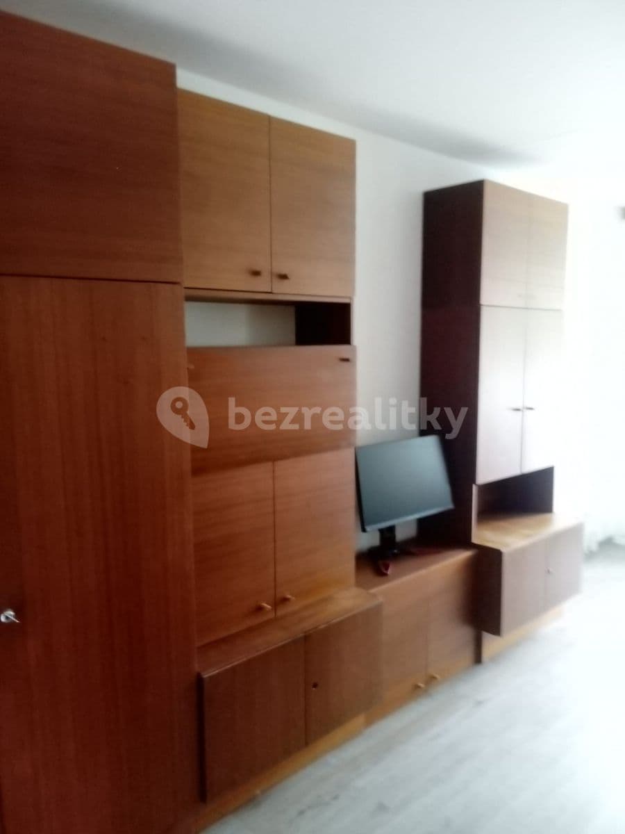 Prenájom bytu 3-izbový 73 m², Láskova, Praha, Praha Prenájom bytu 3-izbový 73 m², Láskova, Praha, Praha