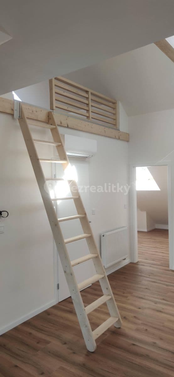 Prenájom bytu 3-izbový 80 m², Legionářů, Praha, Praha Prenájom bytu 3-izbový 80 m², Legionářů, Praha, Praha