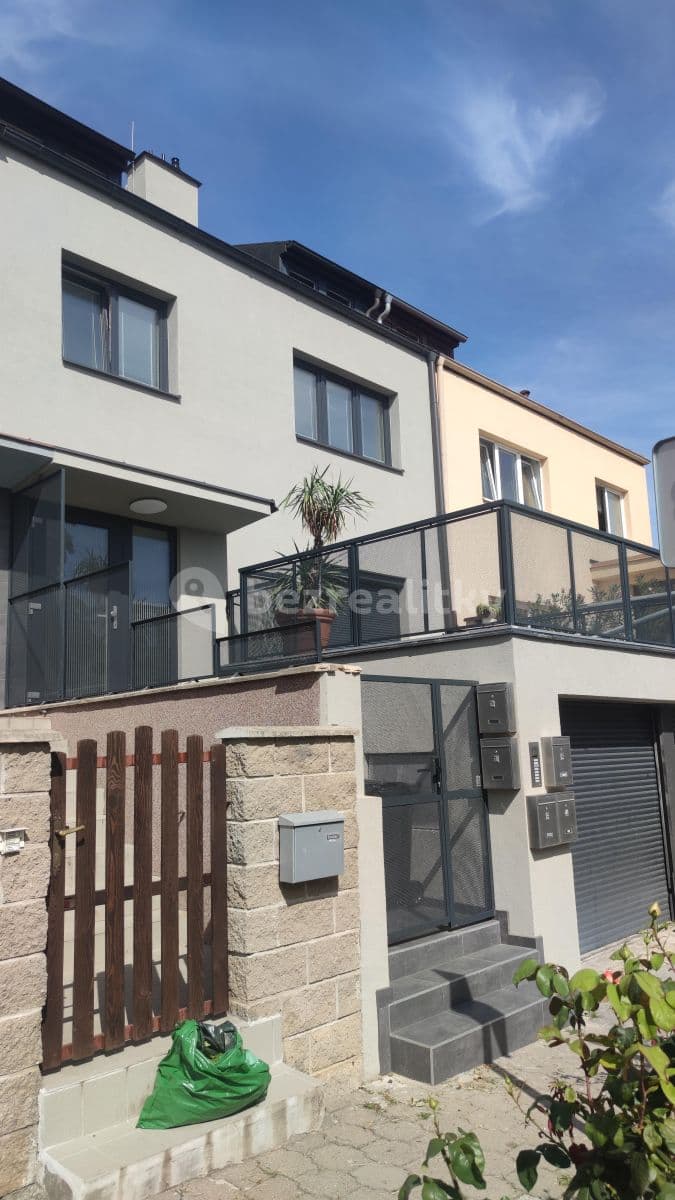 Prenájom bytu 3-izbový 80 m², Legionářů, Praha, Praha Prenájom bytu 3-izbový 80 m², Legionářů, Praha, Praha