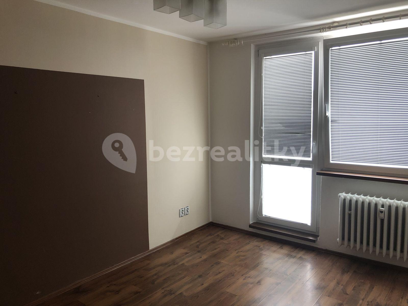 Prenájom bytu 1-izbový 34 m², Nádražní, Šternberk, Olomoucký kraj